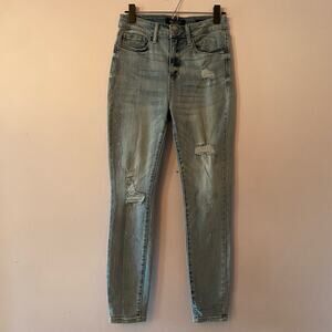 Judy Blue Women's size 28 Skinny Fit Light Wash Distressed Jeans
